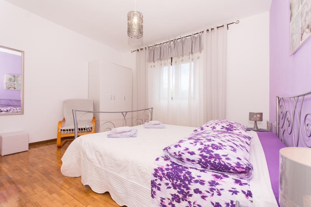Apartment Lorenzo Traù Esterno foto